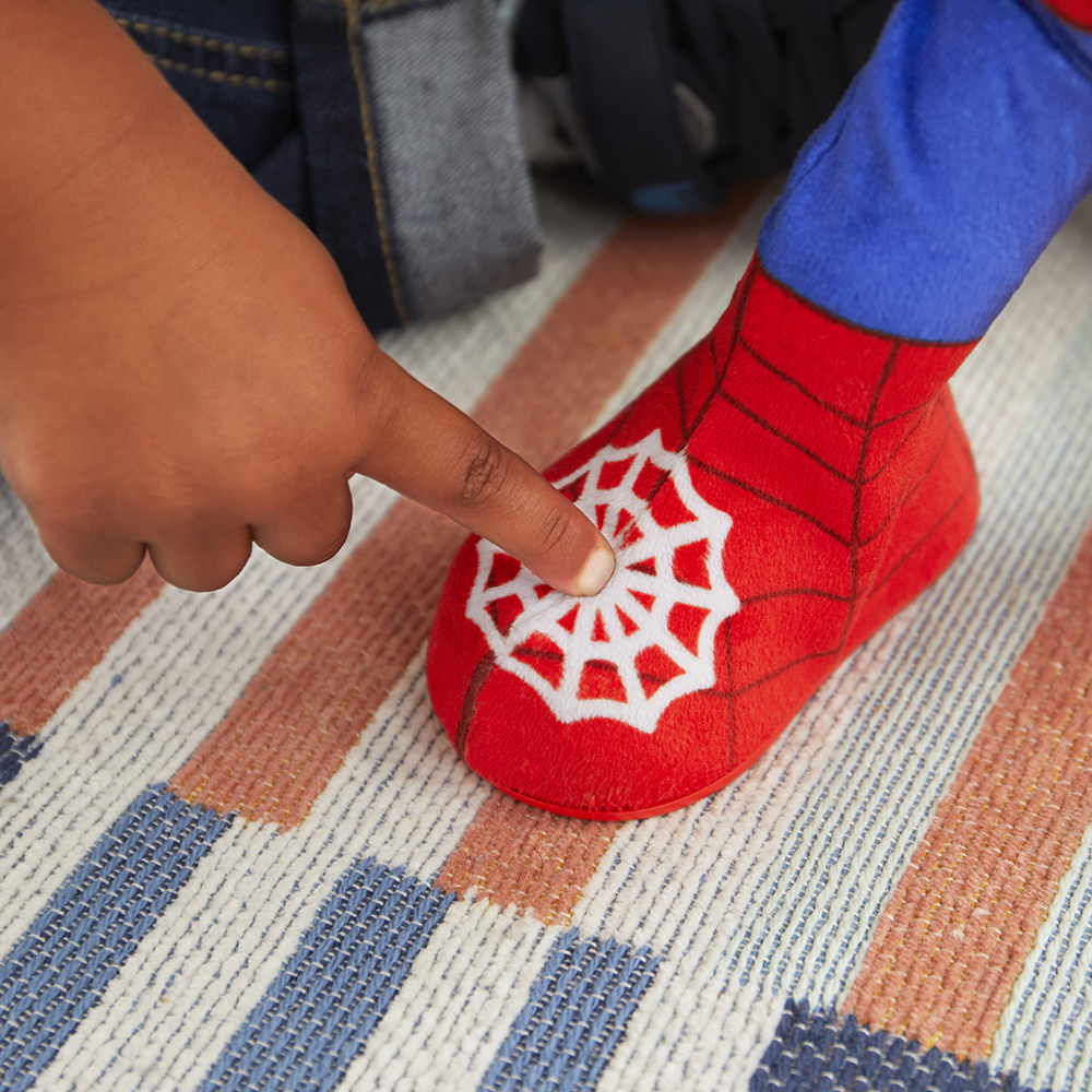  SPIDEY AND HIS AMAZING FRIENDS DANCE N CRAWL SPIDEY (F6722)