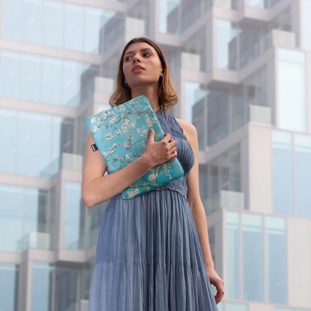 LOQI ΘΗΚΗ ΛΑΠΤΟΠ ΑΝΑΚΥΚΛΩΜΕΝΗ VINCENT VAN GOGH ALMOND BLOSSOM (LS.VG.AB)