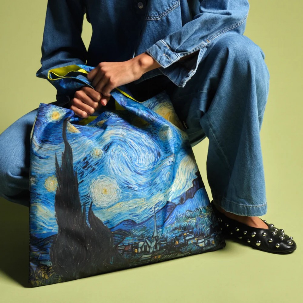 LOQI ΑΝΑΚΥΚΛΩΜΕΝΗ ΤΣΑΝΤΑ 50 × 42ΕΚ VINCENT VAN GOGH STARRY NIGHT (VG.SN.Y)