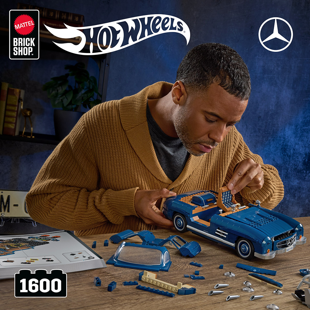 HOT WHEELS PREMIUM CAR MERCEDES BENZ (HWW25)