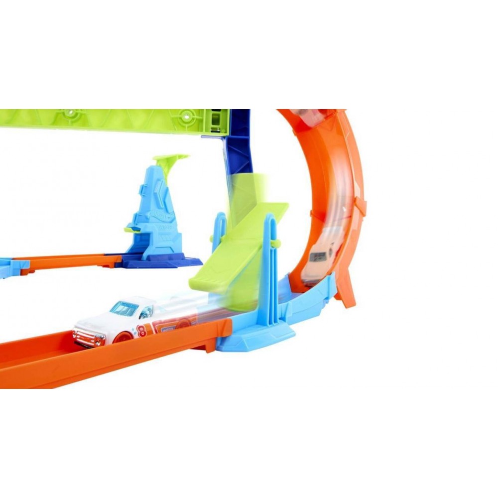  HOT WHEELS ΠΙΣΤΑ CORKSCREW JUMP CHAMPION (JFH36)