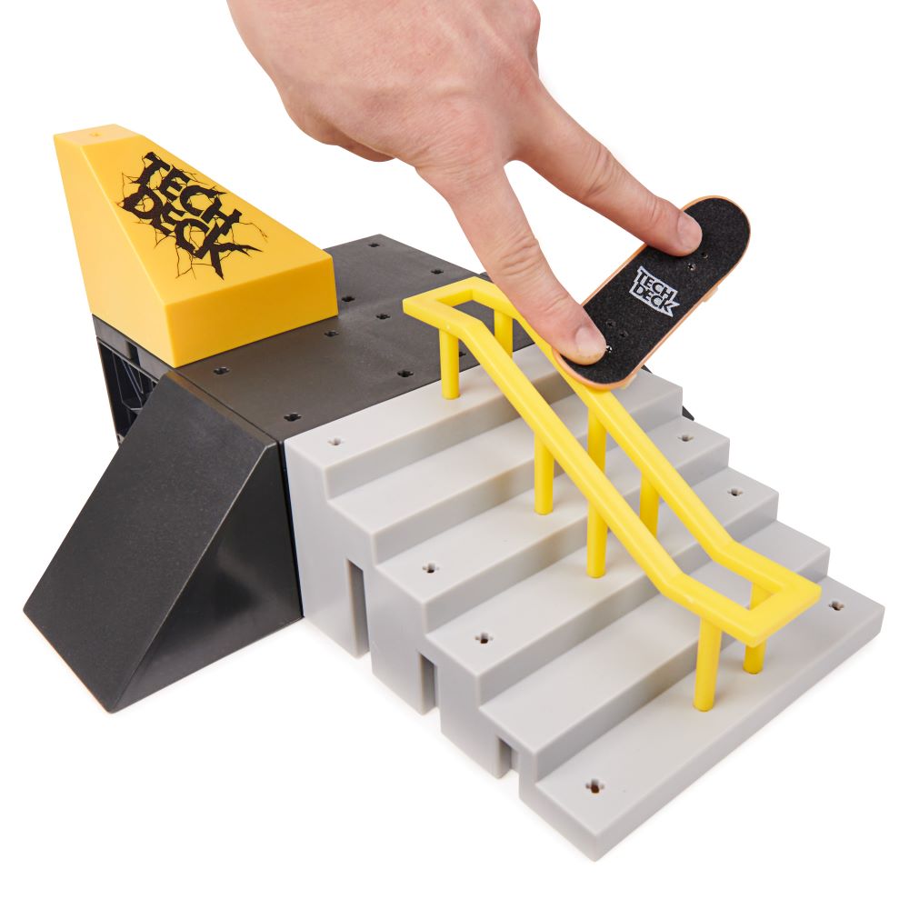 Tech Deck  X-Connect  Park Creator - 1 Μινιατούρα Τροχοσανίδα και 1 Ράμπα