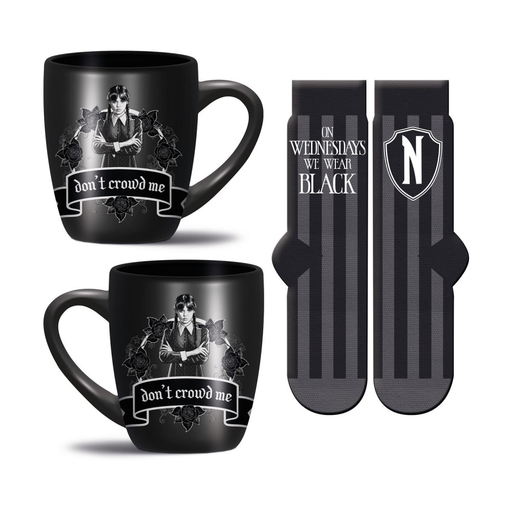 Pyramid: Wednesday - Wear Black Mug &amp; Socks Set (GP2400893)